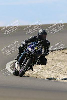 media/Sep-21-2025-TrackDaz (Sun) [[277c75b276]]/C Group/1240pm (Turn 2)/